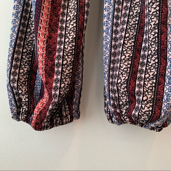 🏷️BCBGeneration Batik Tribal Faux Wrap Open Leg Stretch Romper Jumpsuit POCKETS - Picture 11 of 14